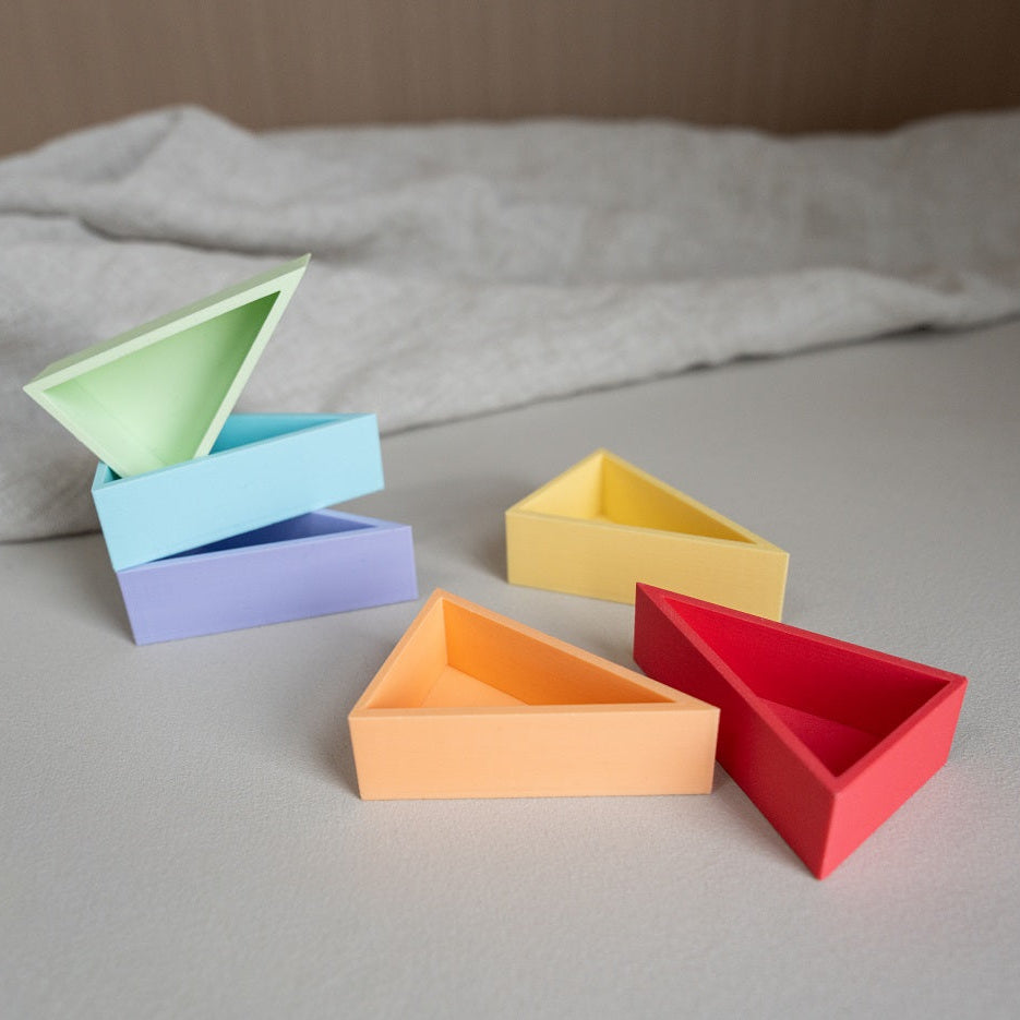 Grennn 'mandigo' pastel gelijkbenige driehoek