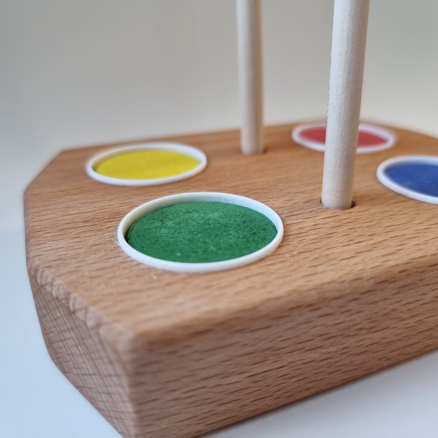 Grennn Watercolor holder waldorf 4 colors with 2 brushes