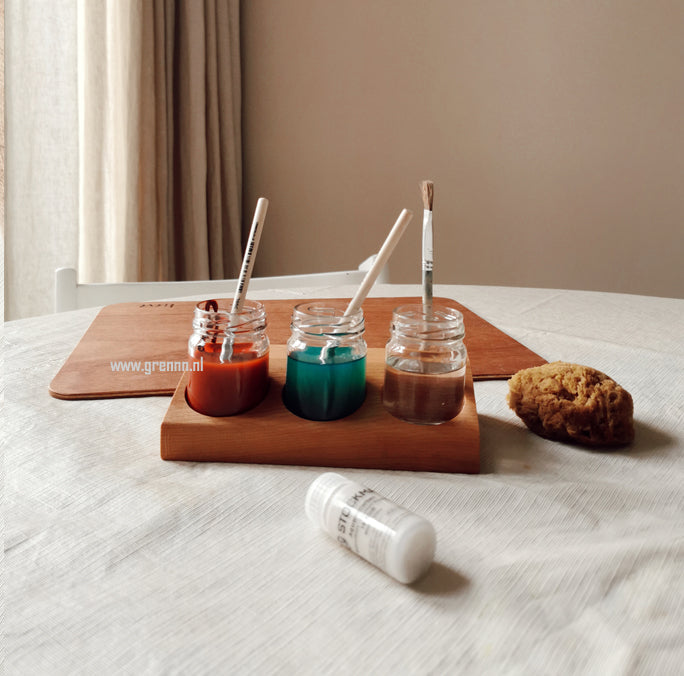 Grennn paint pot holder beech including 3 pots + brushes