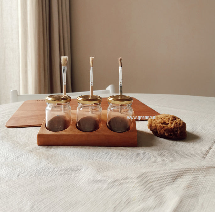 Grennn paint pot holder beech including 3 pots + brushes